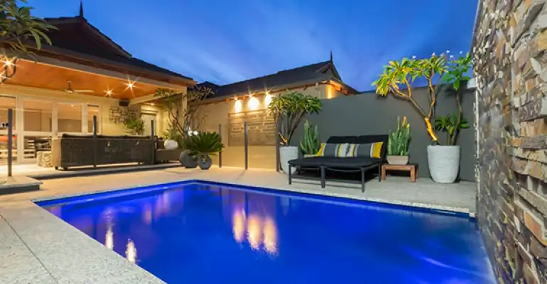 Miami pool